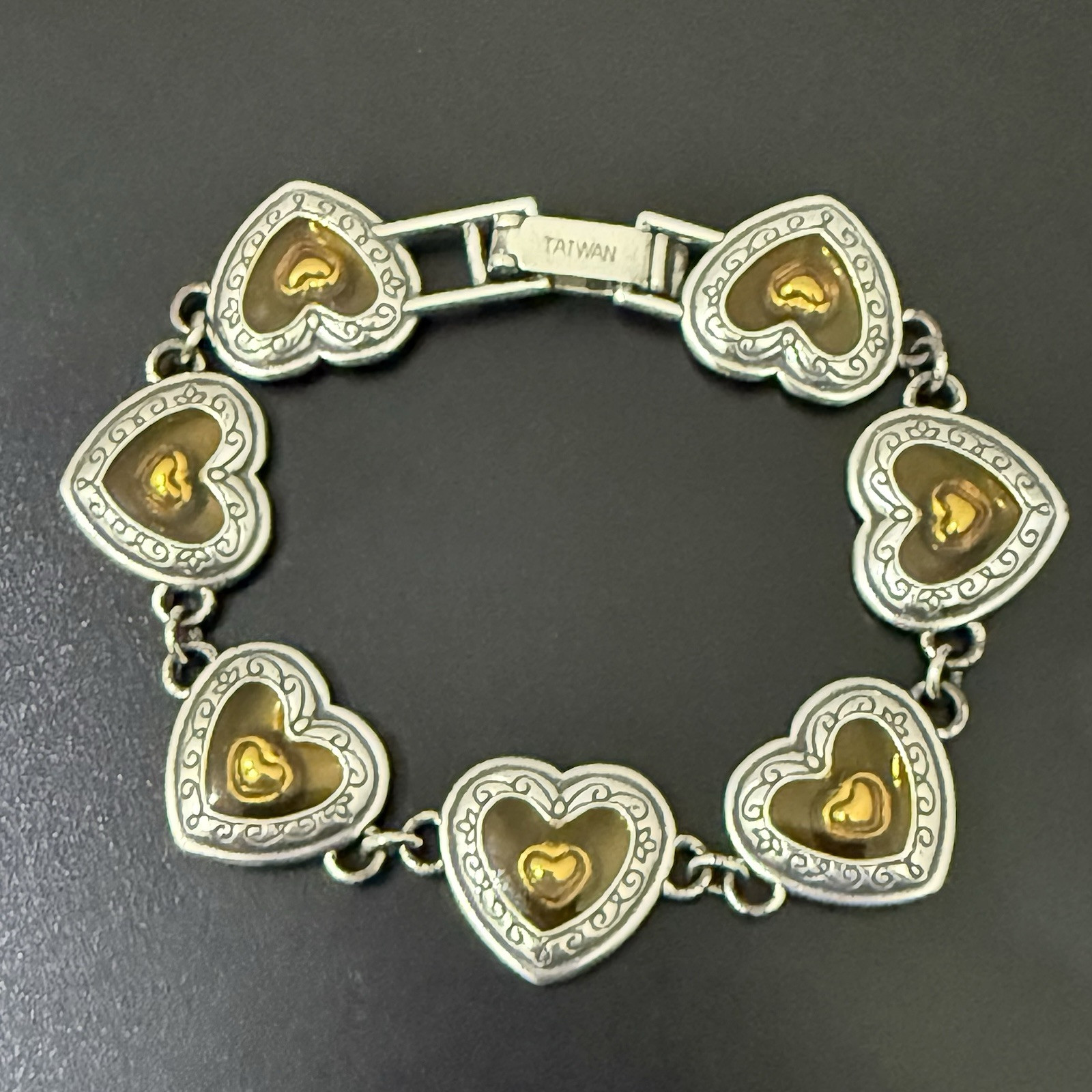 Retired BRIGHTON Free Floating Hearts Lucite Heart Links 7.75” Bracelet 30g.