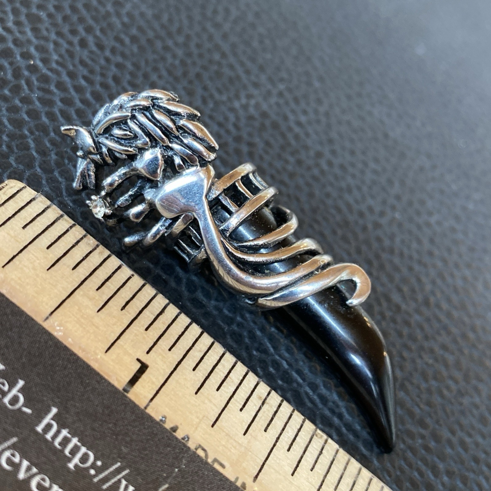 Wolf Head Tribal Pendant Shiny Silver Tone Simulated Faux Onyx Black Fang Tooth