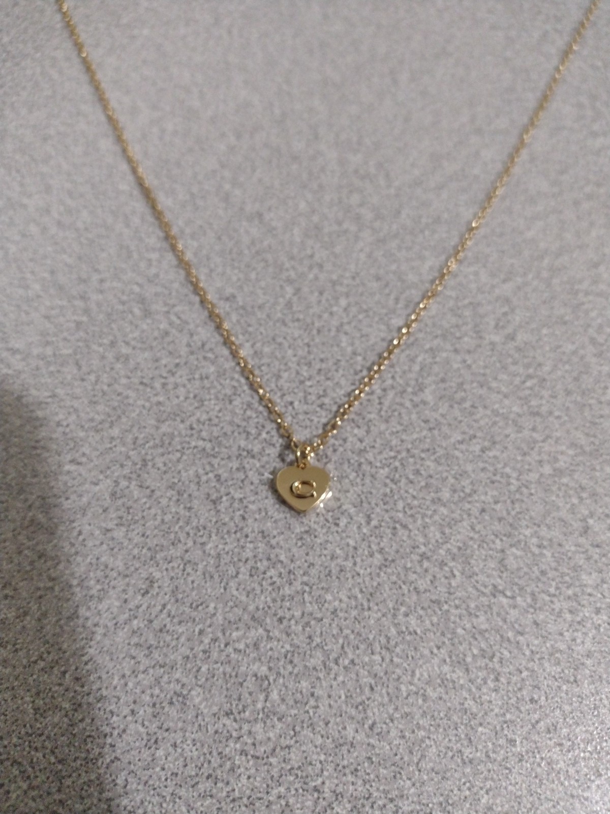Coach Heart Shaped Pendant Necklace C Logo Gold Tone Chain 18″