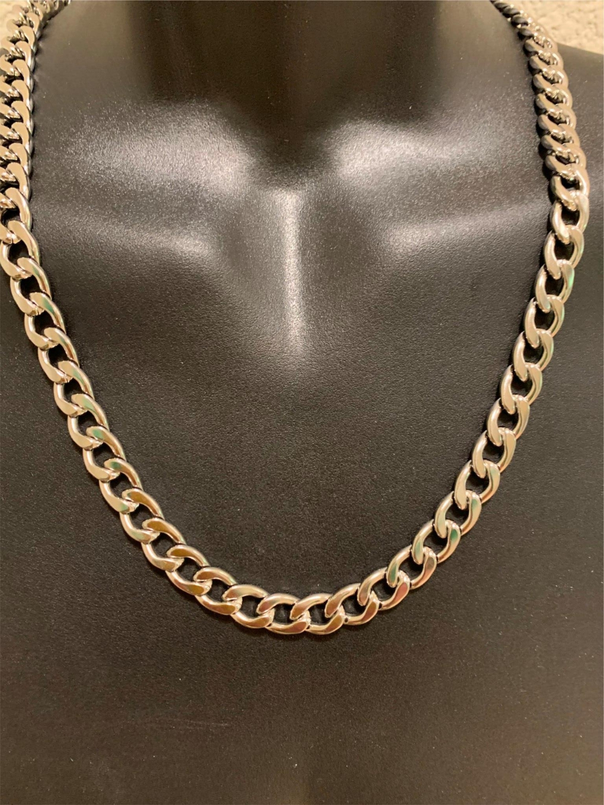 84 INCH MENS 10 MM STAINLESS STEEL SILVER PLATED CUBAN CURB CHAIN- USA SELLER