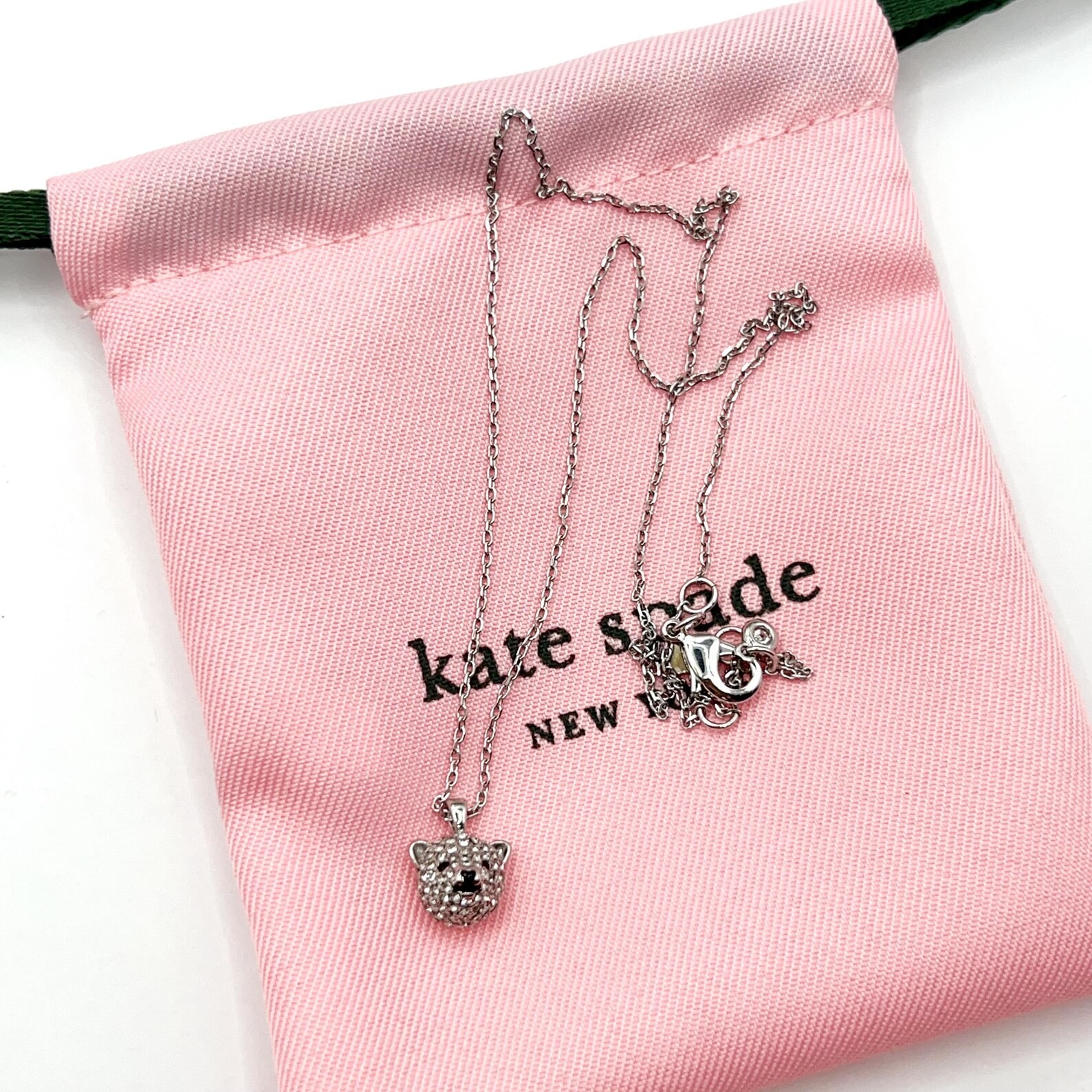 KS890-Kate polar bear necklace