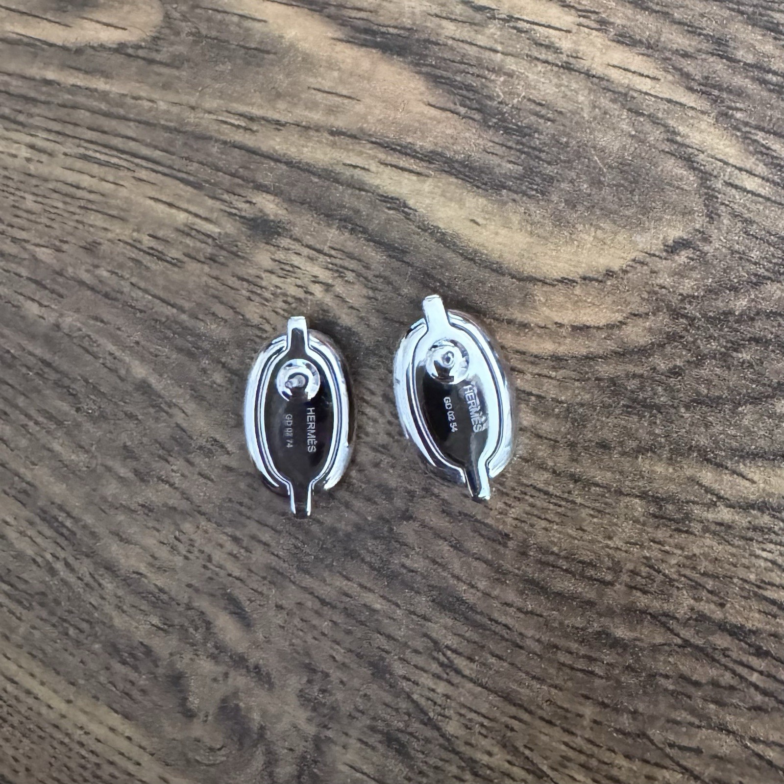 HERMÈS Mini Maillon Earrings Silver Marron Glacé Women