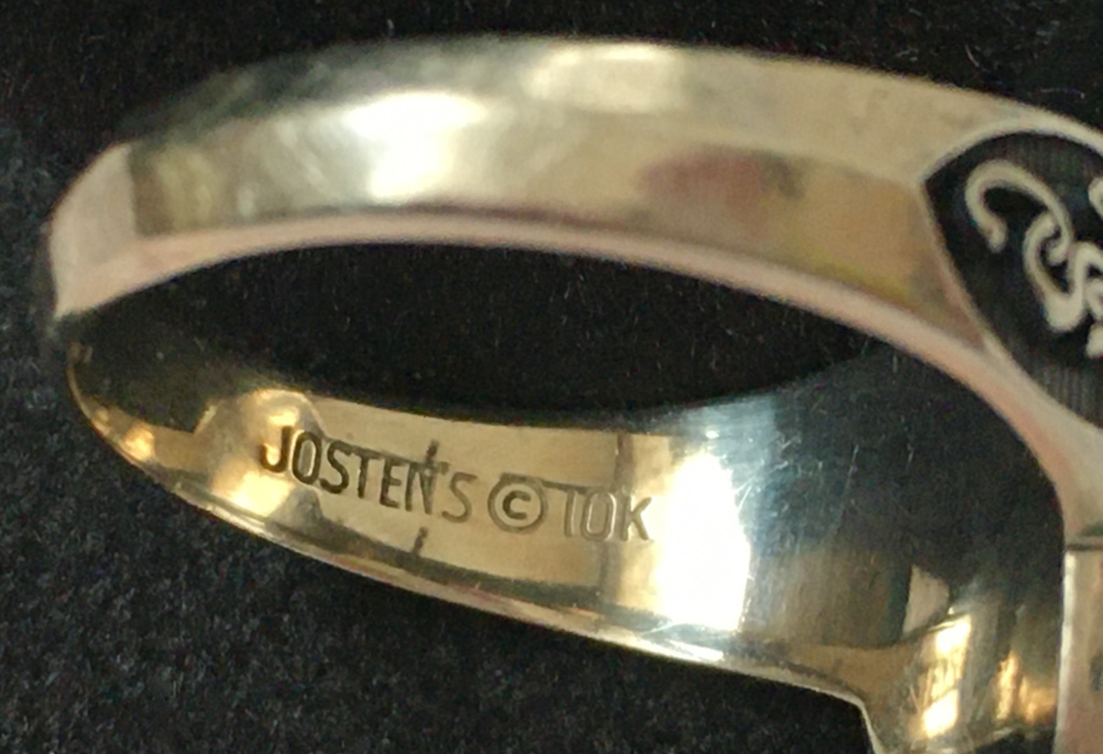 Ladies FASHION RING 10k • 6.8 grams • Size 5.5 • JOSTENS SAMPLE Montclair State