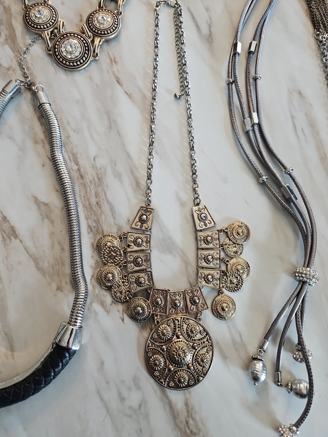 18pc Costume Necklace Lot Faux Pearls Beaded Chunky Statement Resale Branded