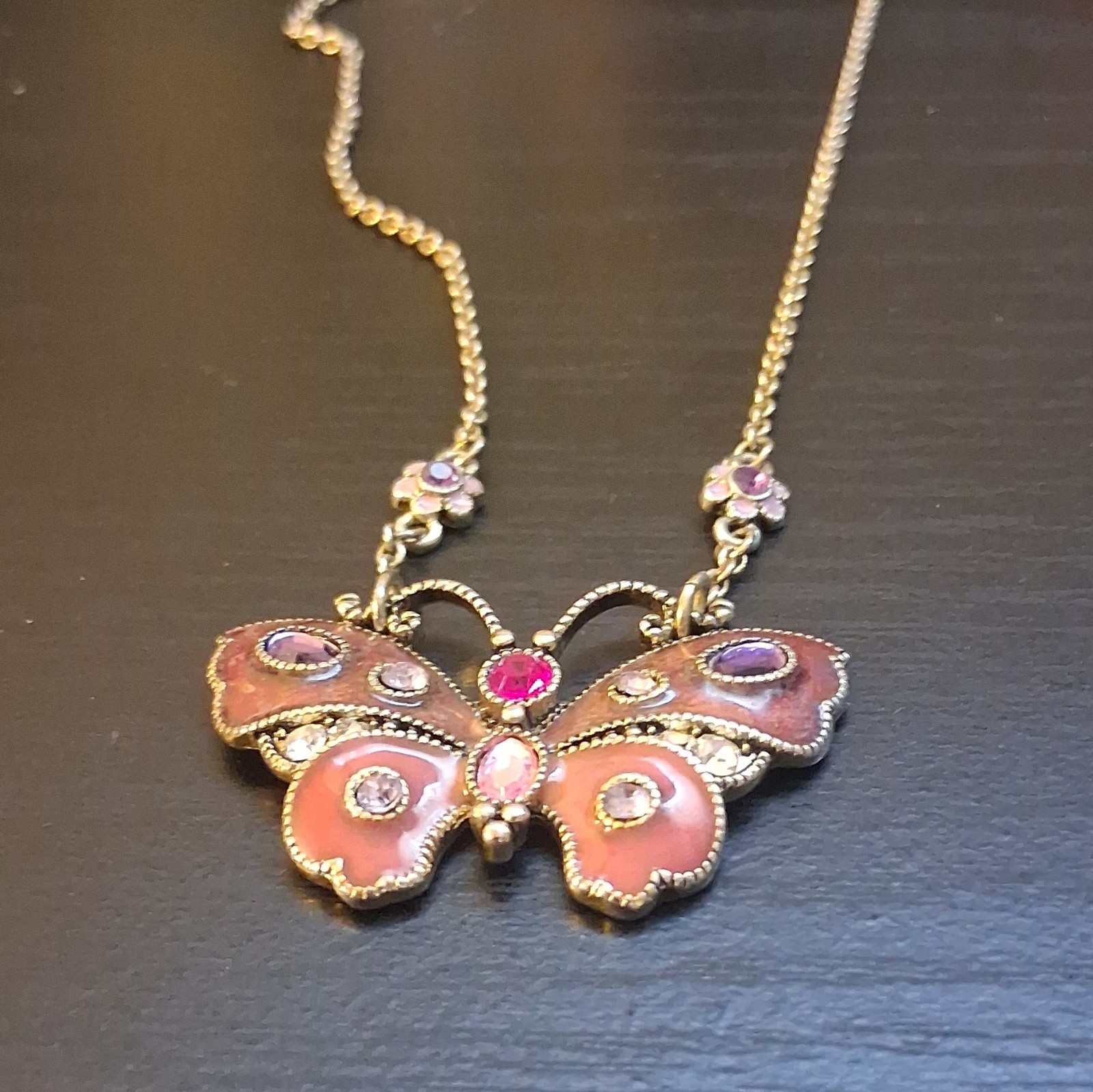 Liz ClaiBorne Vintage Necklace