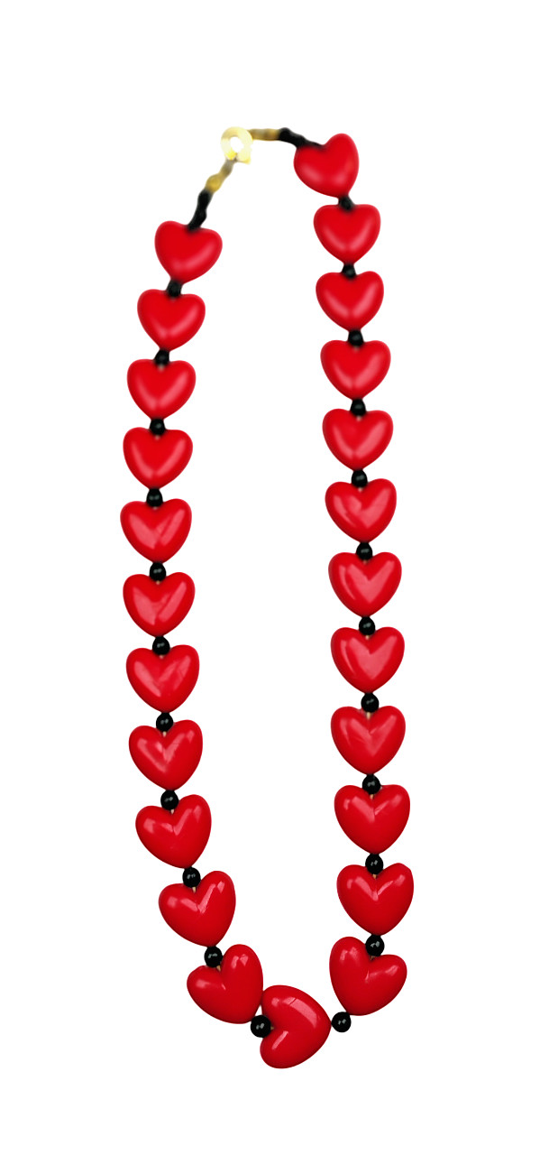 Charming Red Heart Bead Necklace 15.5″ Black Accent Beads – Very Good Condition