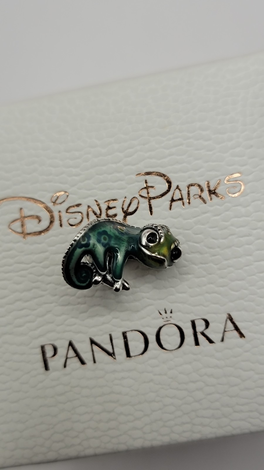 Authentic PANDORA Disney Tangled Pascal Color-changing Chameleon Charm W Box B94