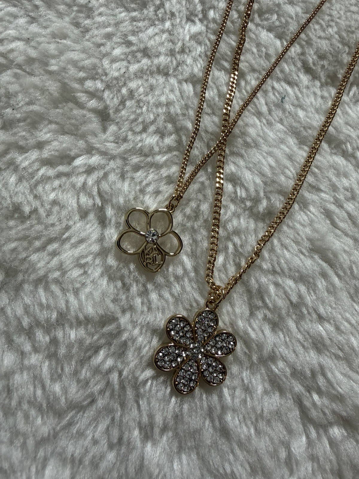 Karl Lagerfeld Double Flower Gold Pendant NWOT Necklace