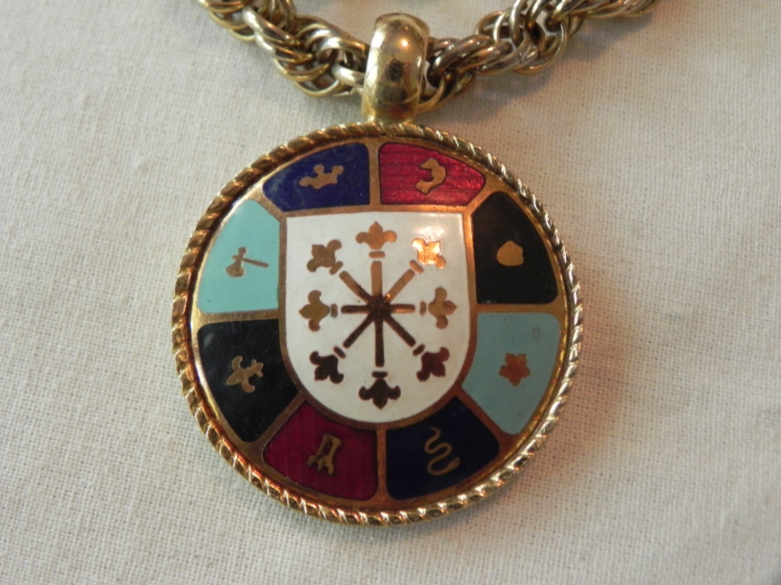 Crest Choker Necklace Renaissance Medieval Gold Tone Medallion Unknown Vintage