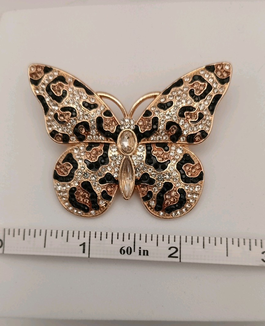 Beautiful Leopard Butterfly Goldtone Brooch With Rhinestone Accents – New