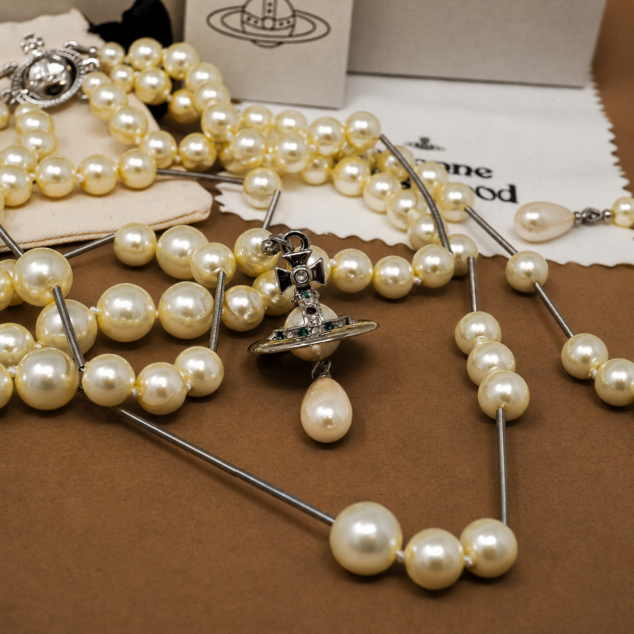 Vivienne Westwood Necklace Bas Relief Long Row Pearl 3D Silver Orb Pendant & Box