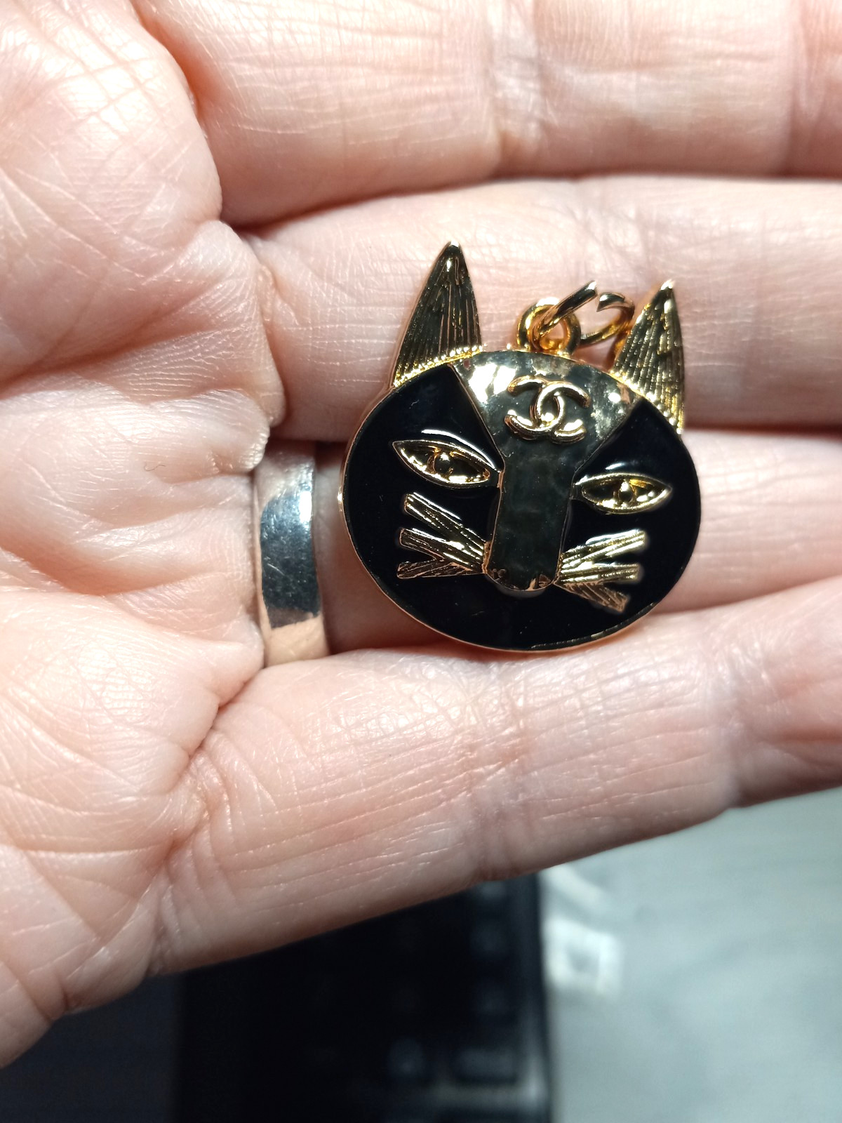 Designer Button Black and Gold Cat Zipper Pull / Charm, Pendant 25mm