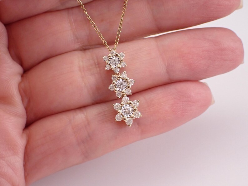 Flower Charm Pendant 2Ct Round Cut Simulated Diamond In 14K Yellow Gold Plated