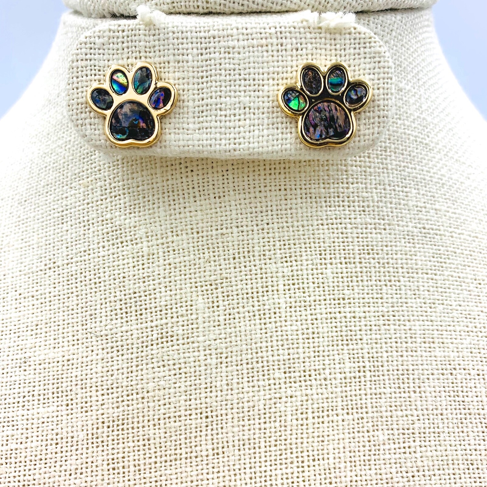 Genuine Abalone Paw Print Earrings in Silver or Gold (0.59×0.59in)