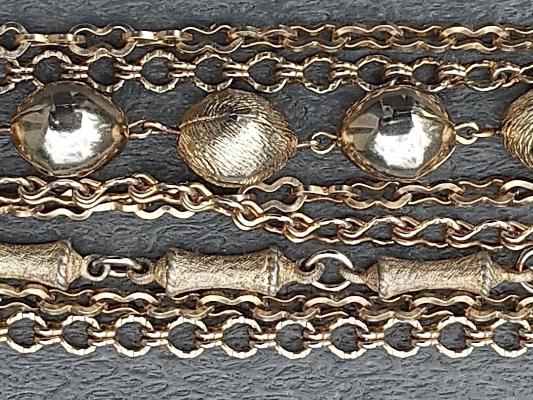Vintage Gold Color Multi Strand Bracelet Textured Beads Bar Links 7″ No Mark