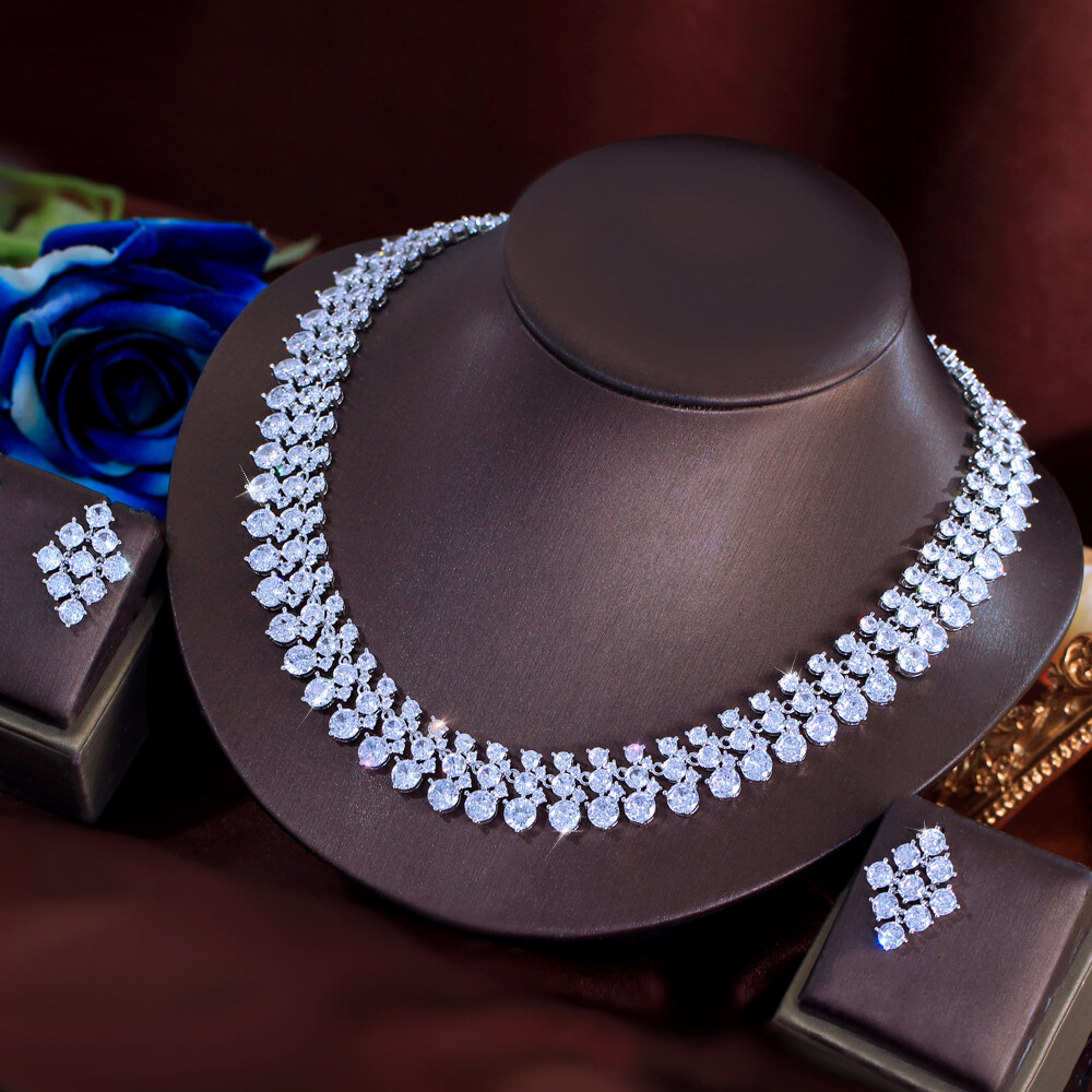 Women Round CZ Gorgeous Wide Necklace Earrings Silver Plated Wedding Jewelry Set