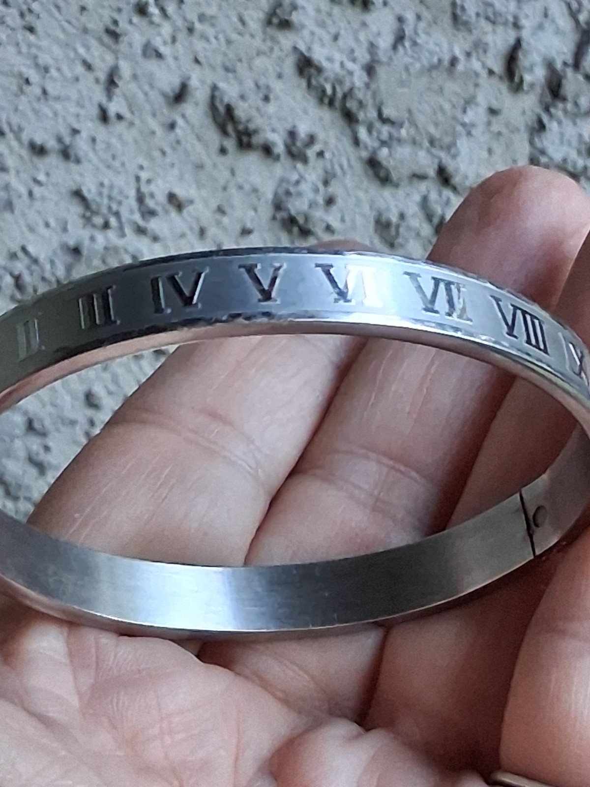 Stainless Steel Roman Numeral Hinged Bracelet For Men Women