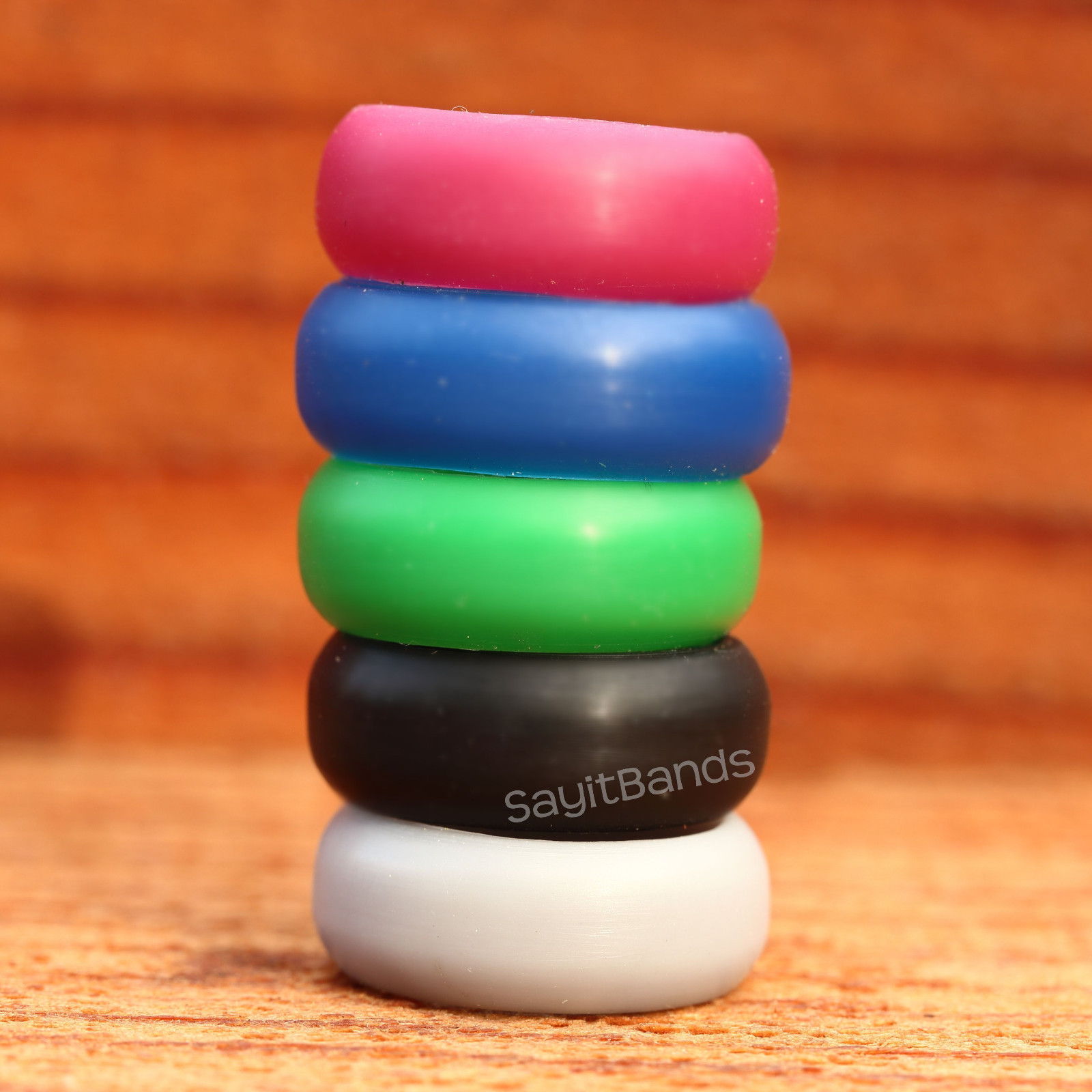 Womens Silicone Ring – A Great Wedding Band Replacement for Active Livestyles