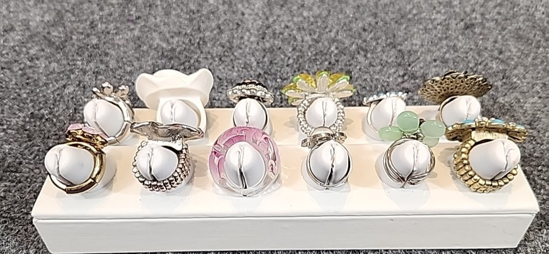 Jewelry 12 Flowered Rings Adjusts Sized Stretch See Description Lot #254
