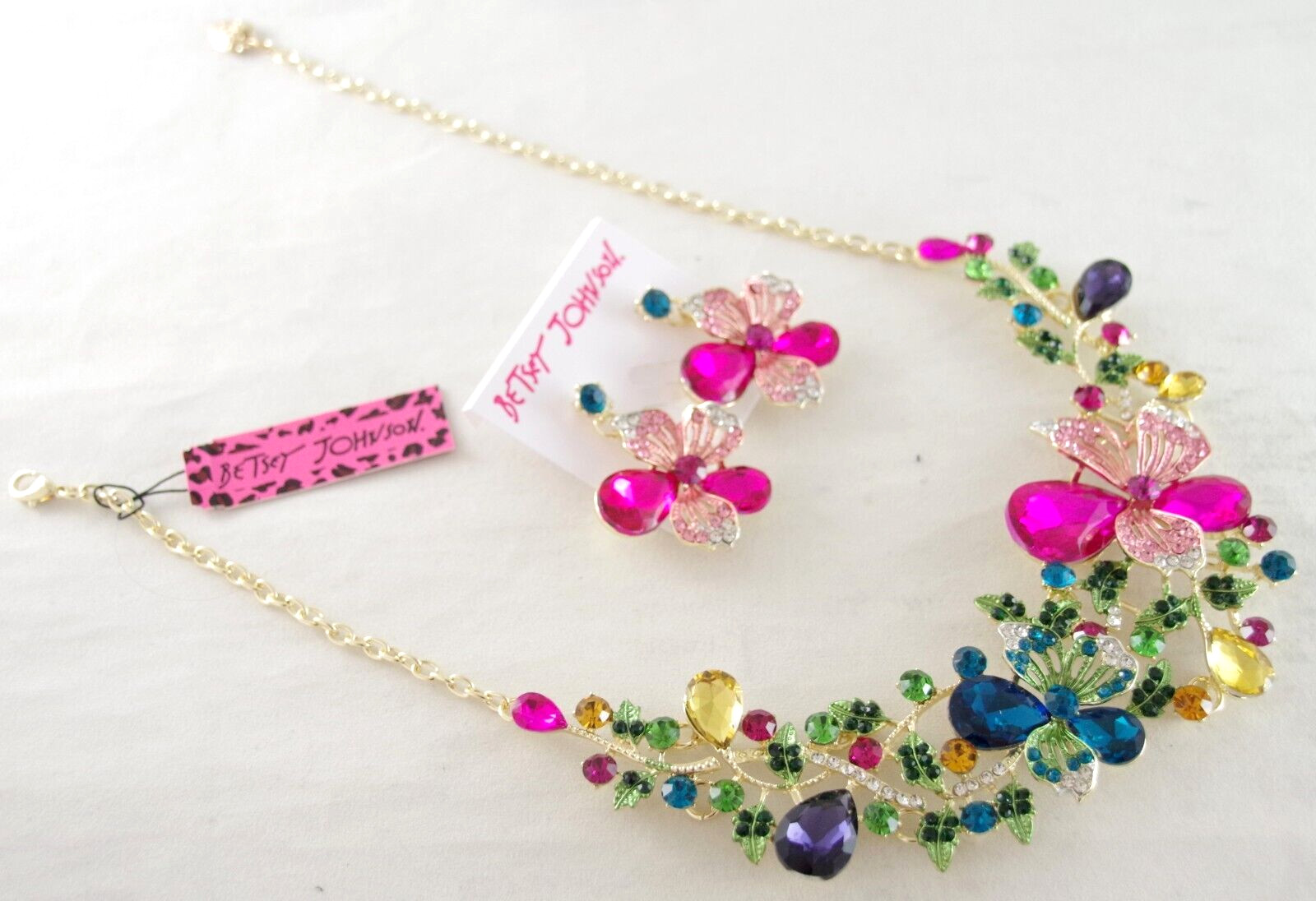 BETSEY JOHNSON MULTICOLOR CRYSTAL FLORAL NECKLACE FLOWER DROP DANGLE EARINGS SET