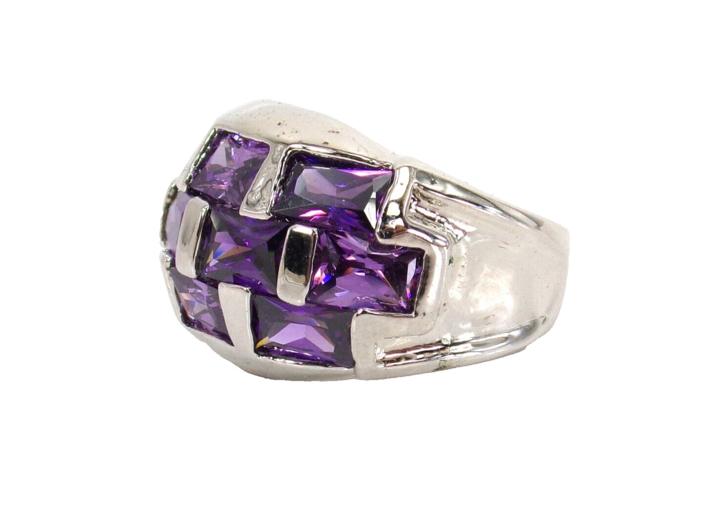 Purple cubic zirconia stone band ring with rectangle shape stones Size 7.5 NEW