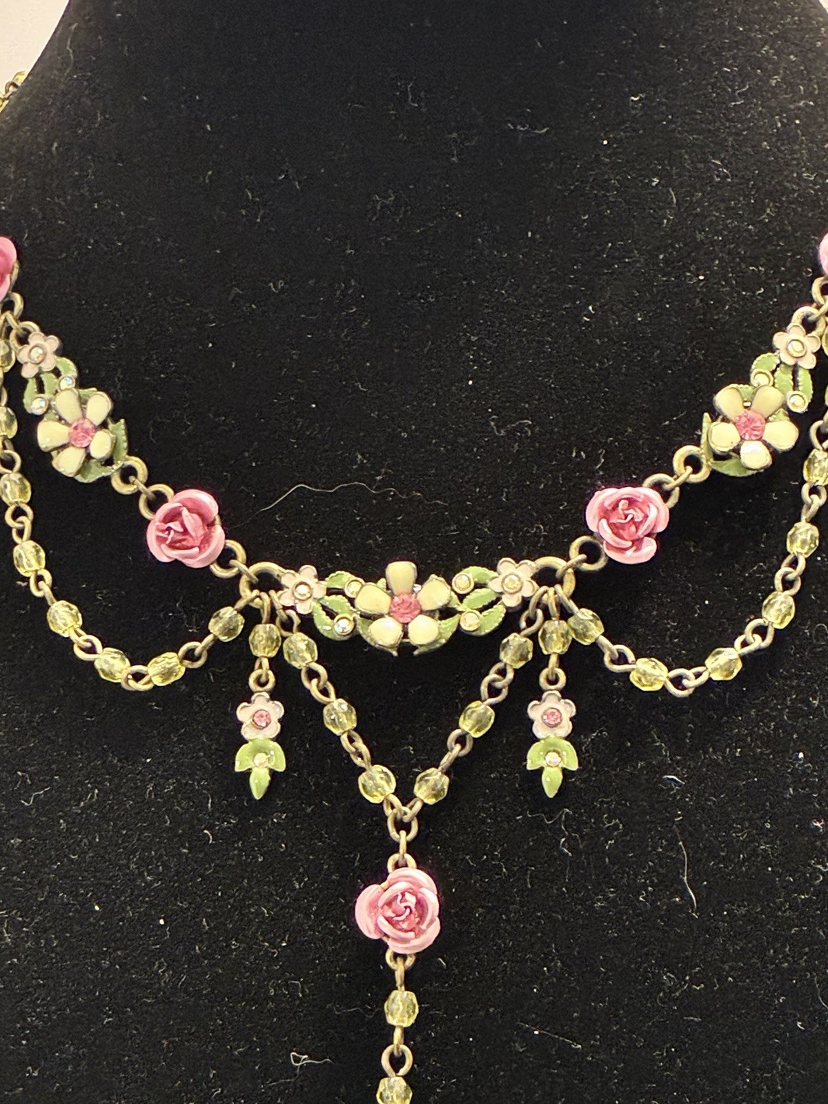 Vintage Avon Fashion Flower 3 Pc Suite Swag Necklace Bracelet Earrings Mint