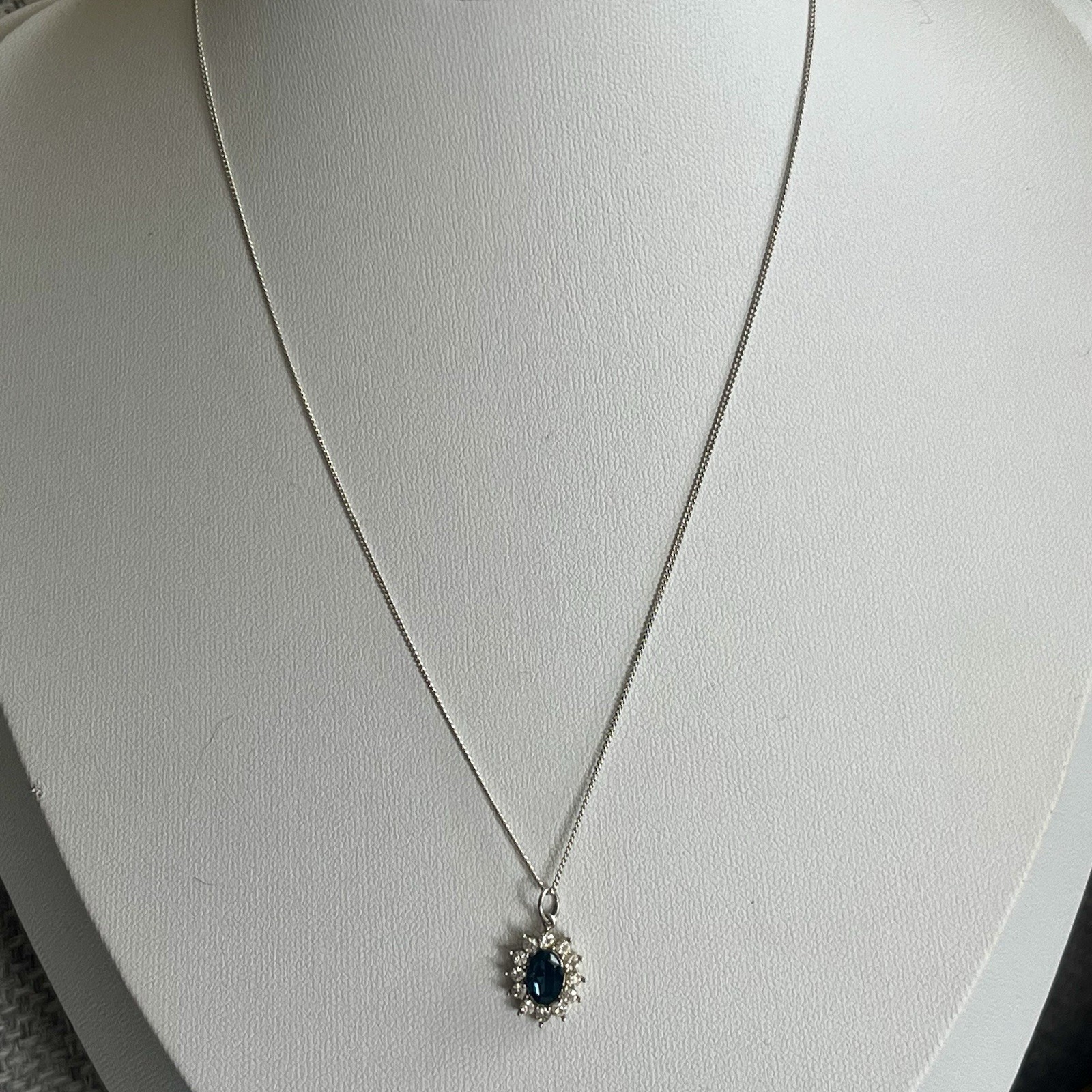 Sterling Silver Cluster Pendant Necklace 16 Inch Curb Link Chain 925