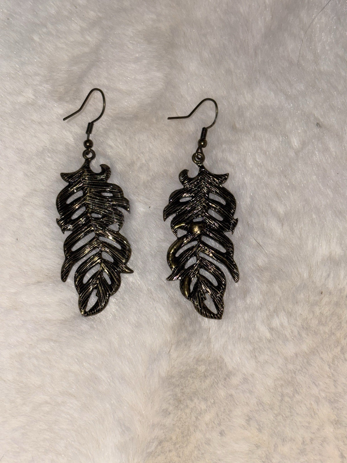 Vintage Sparkling HOLIDAY Rhinestone Dangle Leaf Earrings, 1970s ~ 13.1g