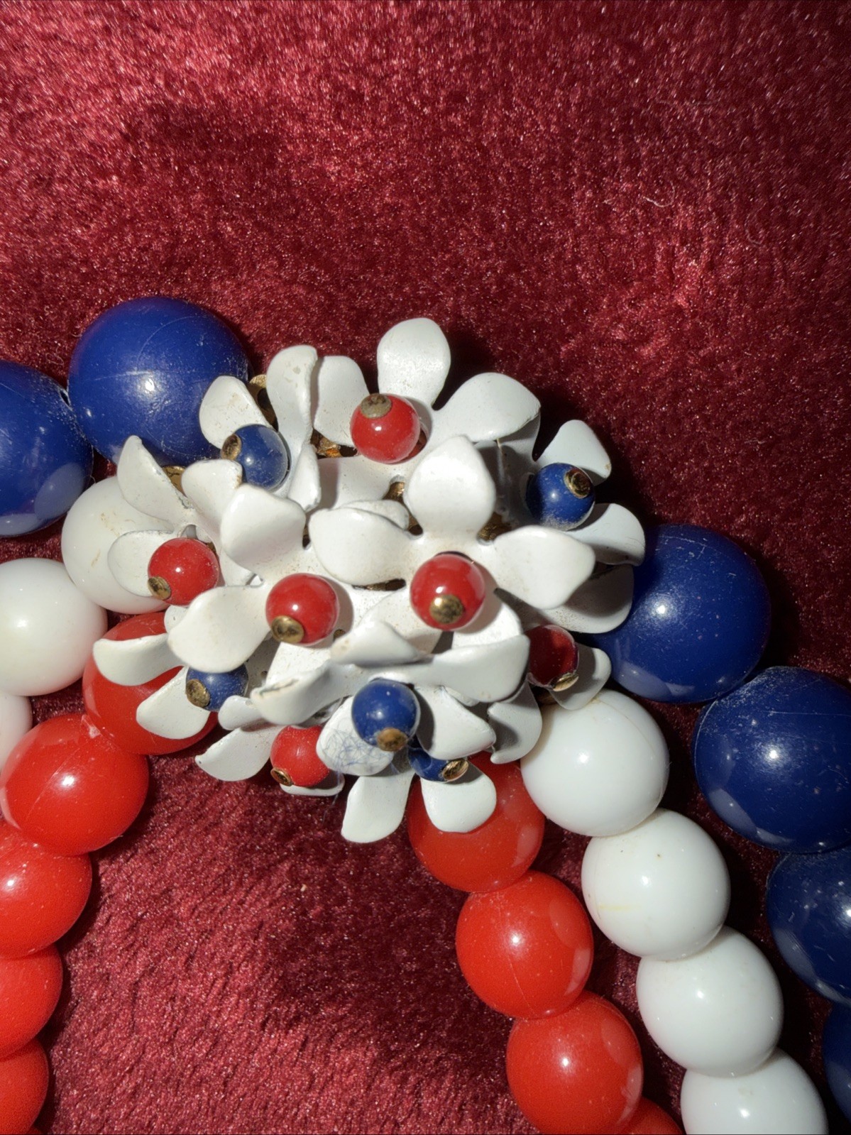 Beaded Necklaces/ Bracelet Lot Plastic/ Resin Some Vintage