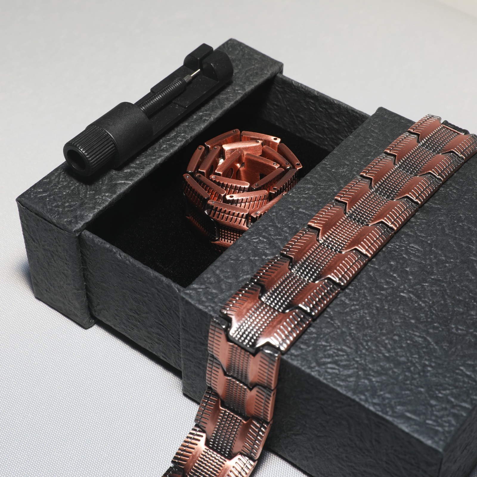 Adjustable Men’s Copper Magnetic Bracelet with Sizing Tool and Magnets
