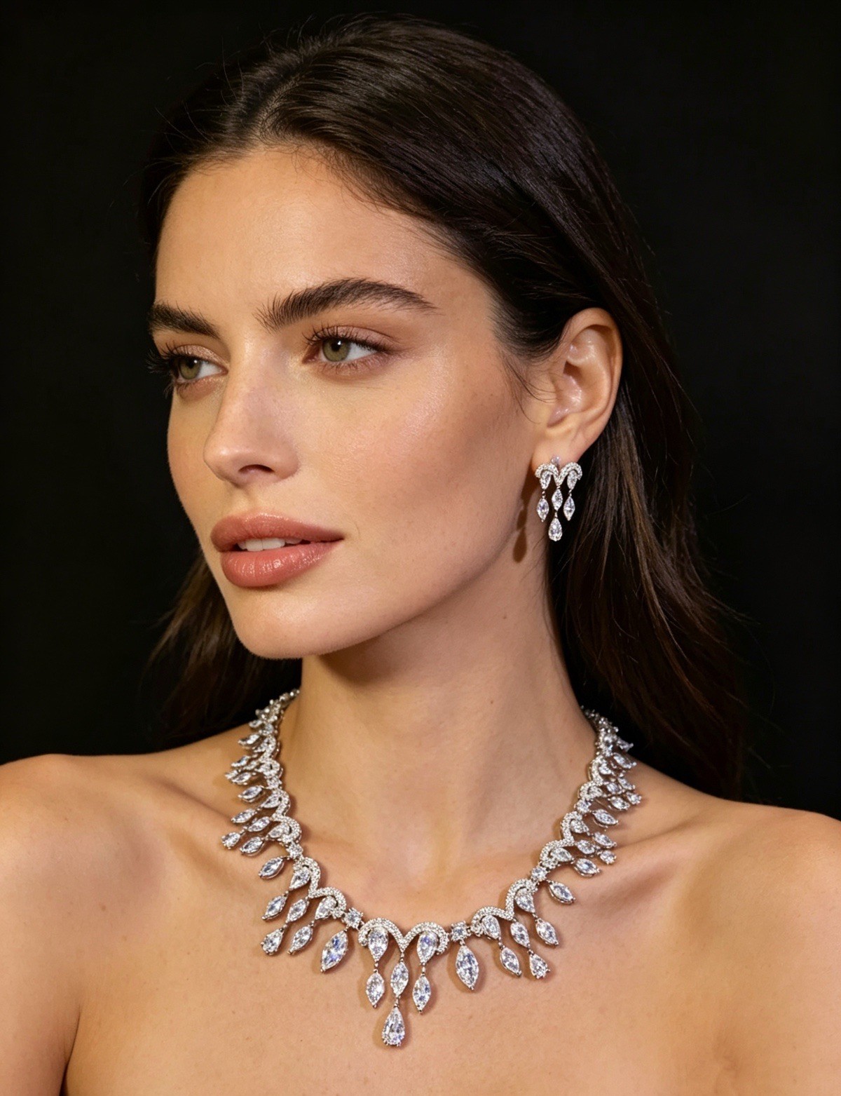 Sparkling zirconia crystal Bridal Necklace and Earrings Set