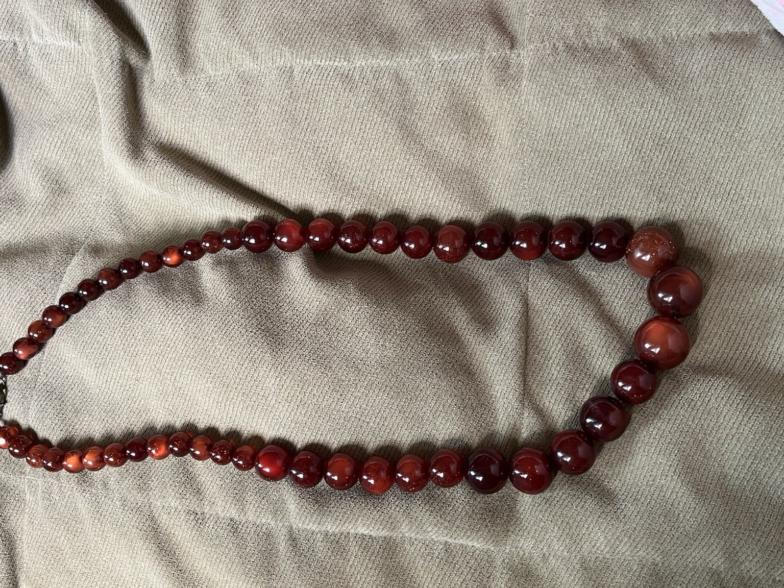 Vintage Graduated Red Resin Bead Necklace Faux Goldstone Flakes Retro Boho