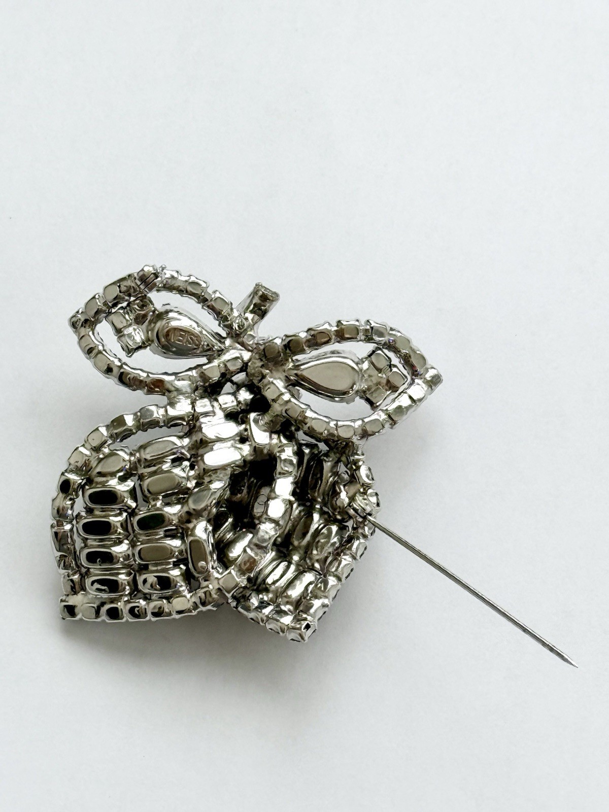 WEISS Signed Bee Brooch Pin Silver-Tone Metal Clear Baguette Rhinestones 2″
