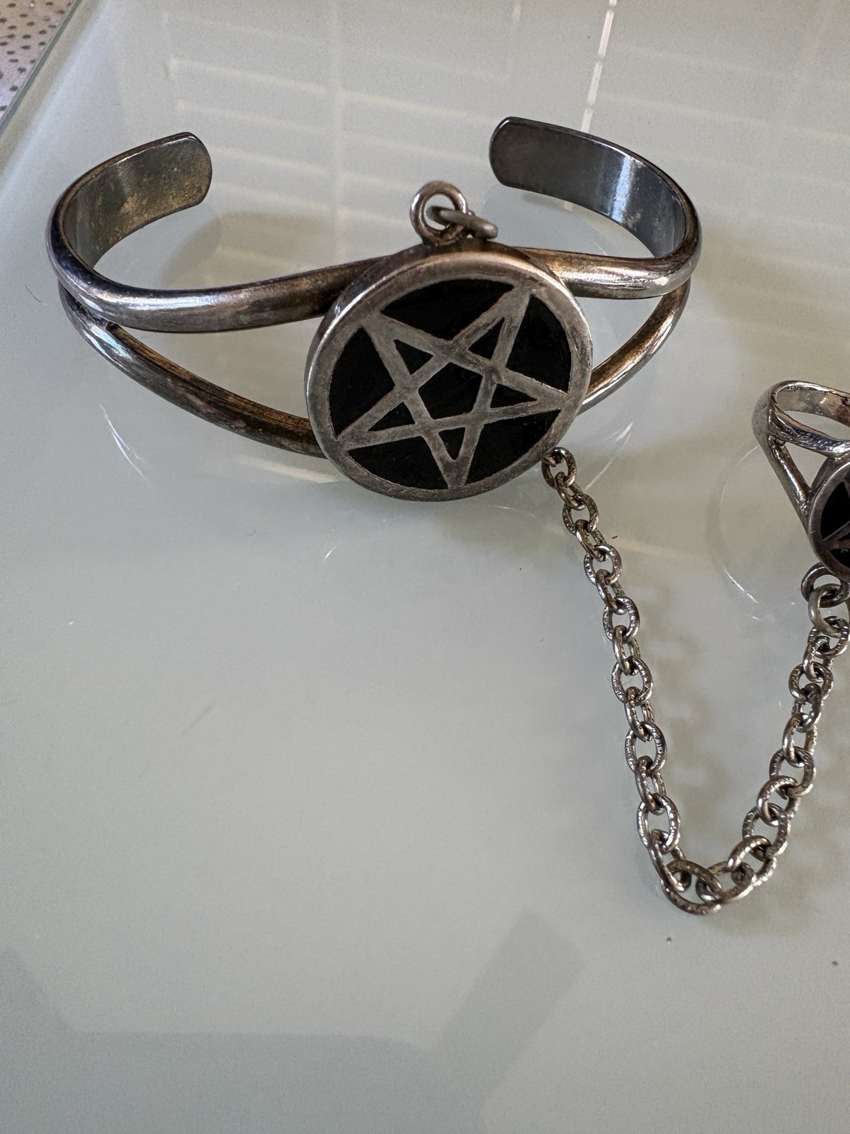 G & S 86 Silver Tone Pentagram Slave Chain Bracelet Attached Ring Size 10