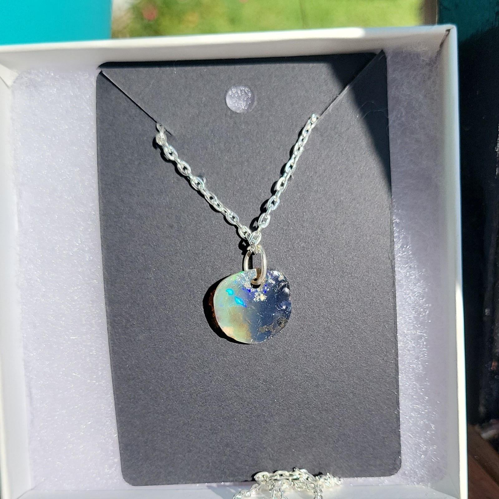 Silver-Tone Metal Cable Chain Necklace Round Multicolor Charm Pendant Lobster