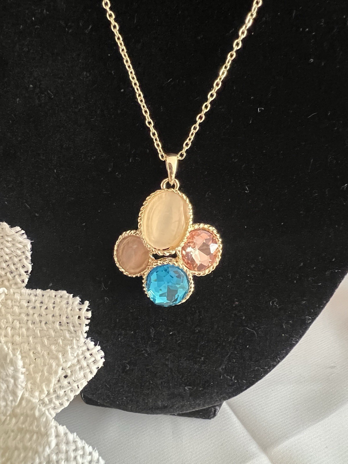 Gold Tone Plated Oval Multi Color Crystal Necklace Pendant Earrings Set
