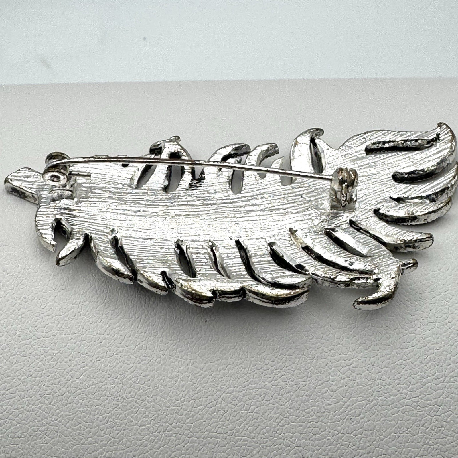Marcasite Bird Feather Wispy Plume Brooch Pin – Some Wear On Pin Bar