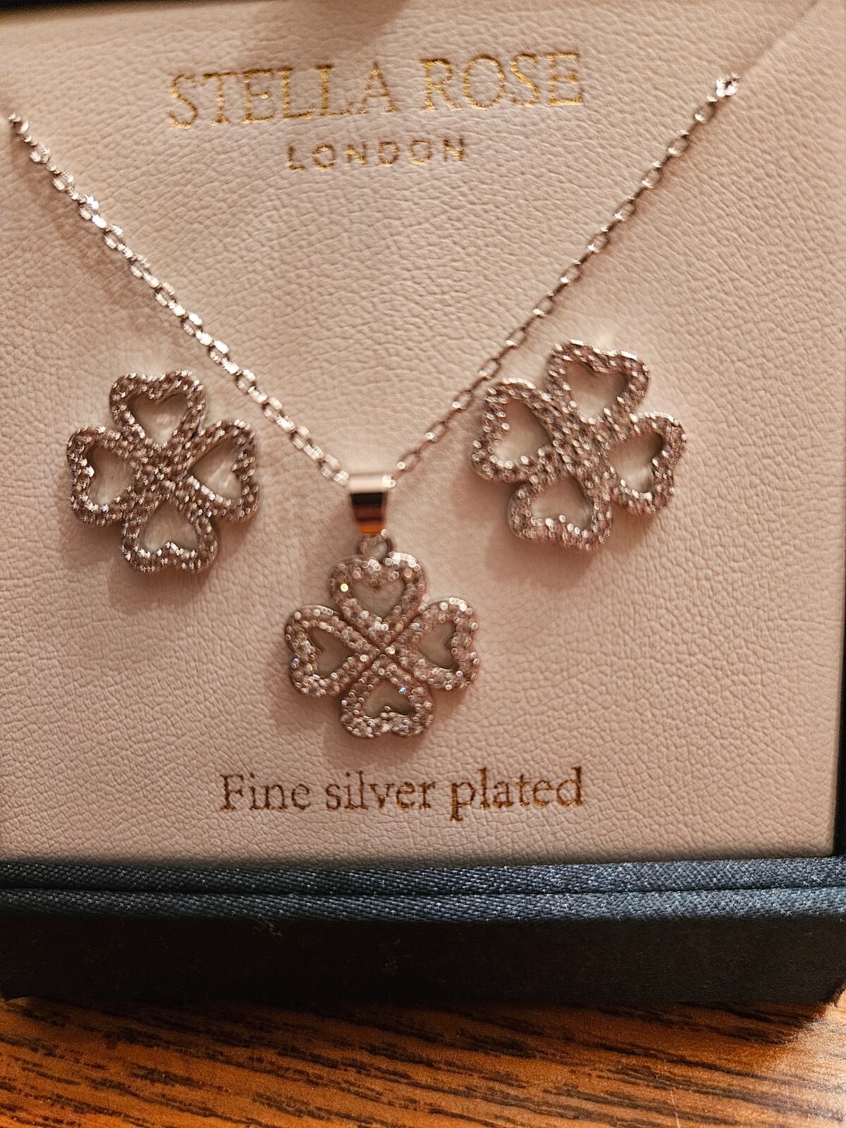 Stella Rose London Clover Necklace And Earring Set Silver Plated Brand New