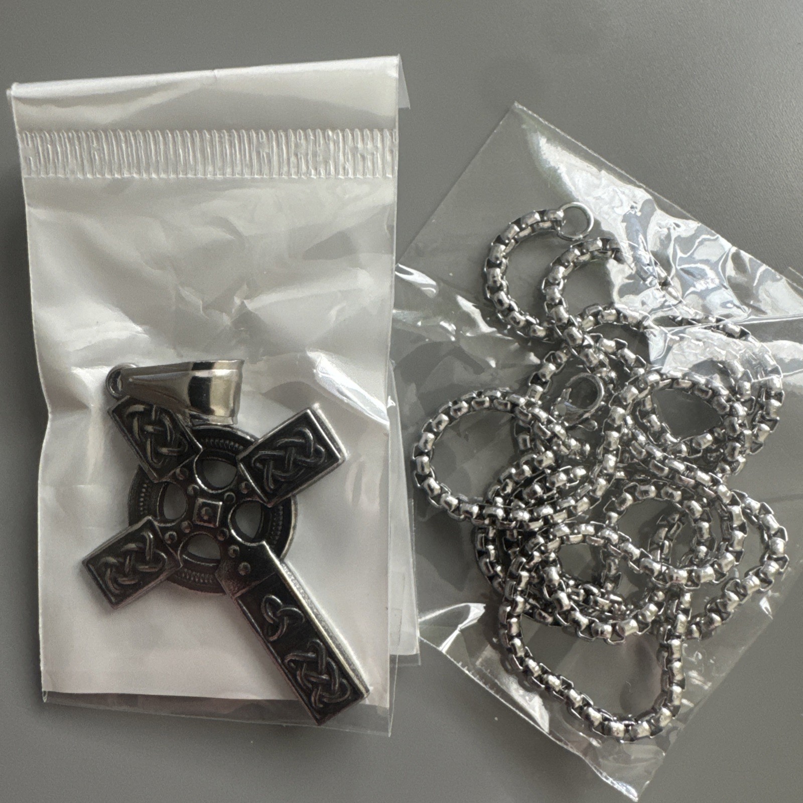 Celtic Cross Pendant Silver Stainless Steel 24 Inch Chain Unisex Gift Knot
