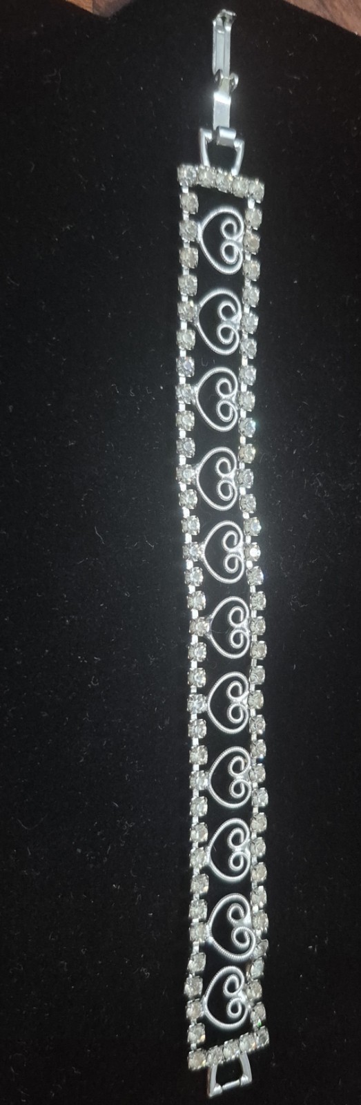 Silver Tone Heart Link Chain Bracelet, Metal Rectangle Shape, Slide Clasp