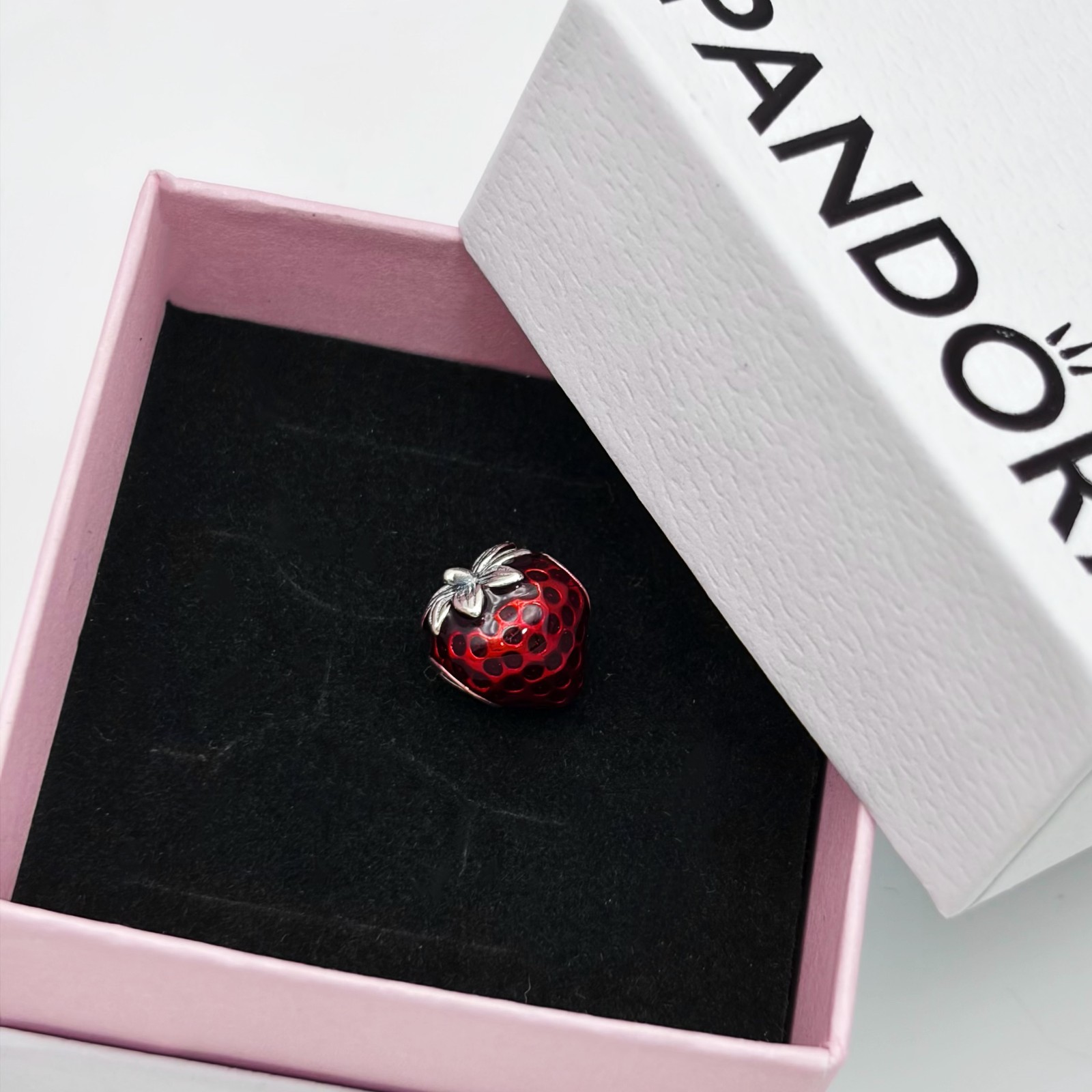 100% NEW #791681C01 PANDORA Strawberry Charm WITH BOX