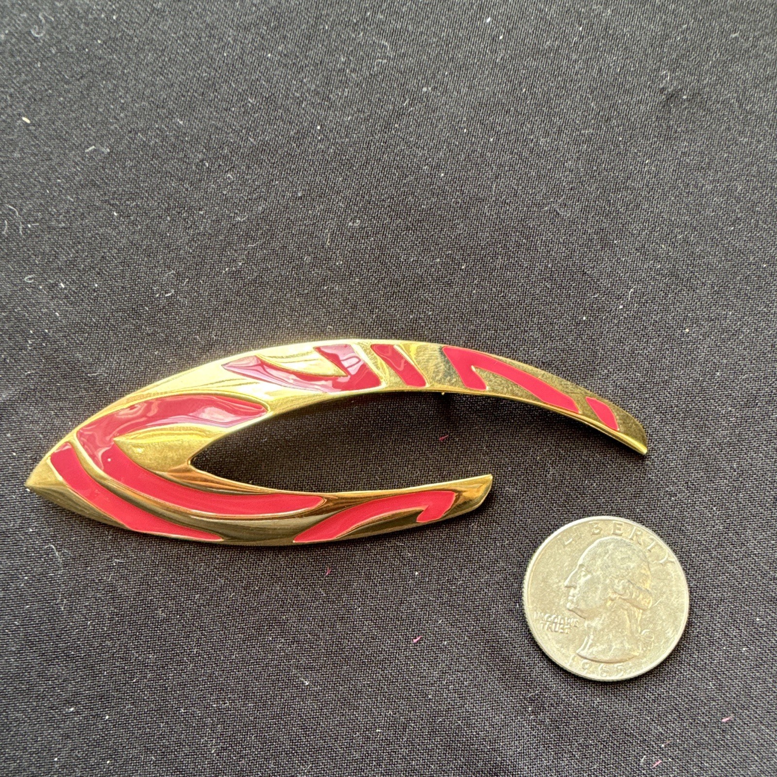 Vintage Trifari Signed Gold Tone Red Enamel Crescent Swirl Brooch Pin