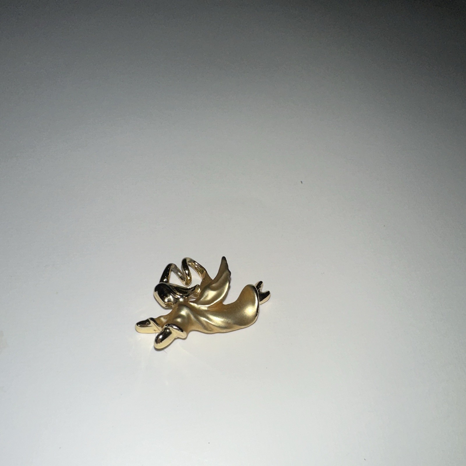 Vtg Gigi Giusti Gold Tone Flying Angel Lapel Pin Brooch Pendant Two Tone Signed