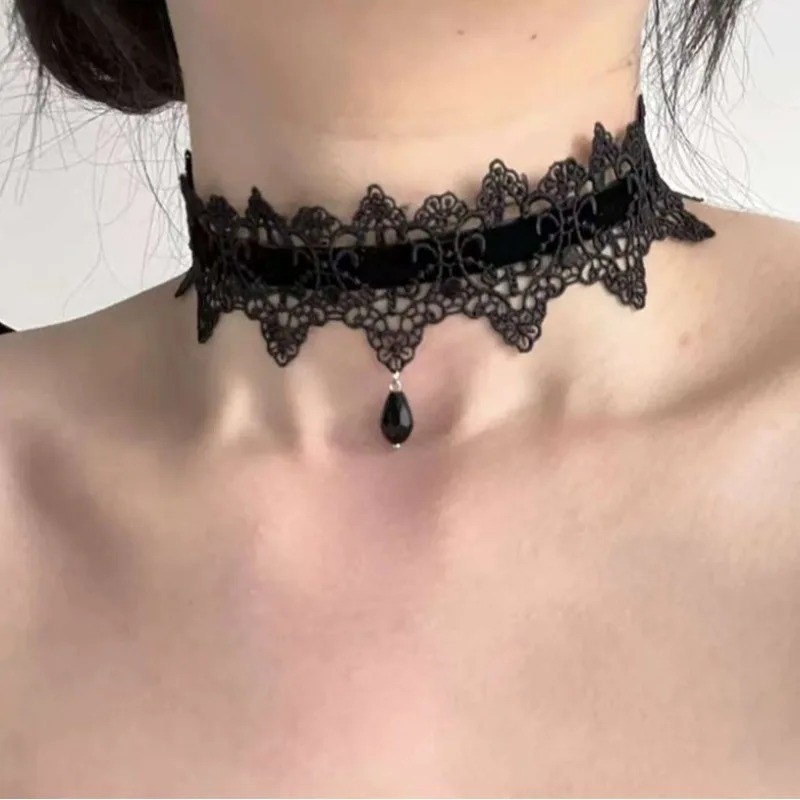 Gothic Lace Choker Necklace Victorian Velvet Collar Flower Pendant