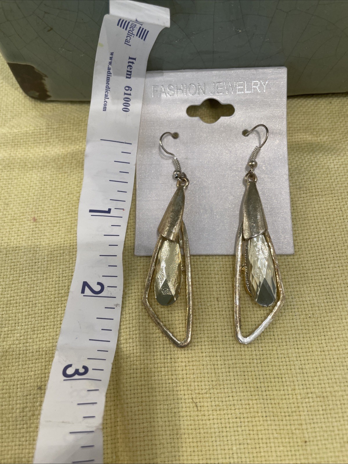 Unbranded Silvertone Dangle Earrings New 2.5”