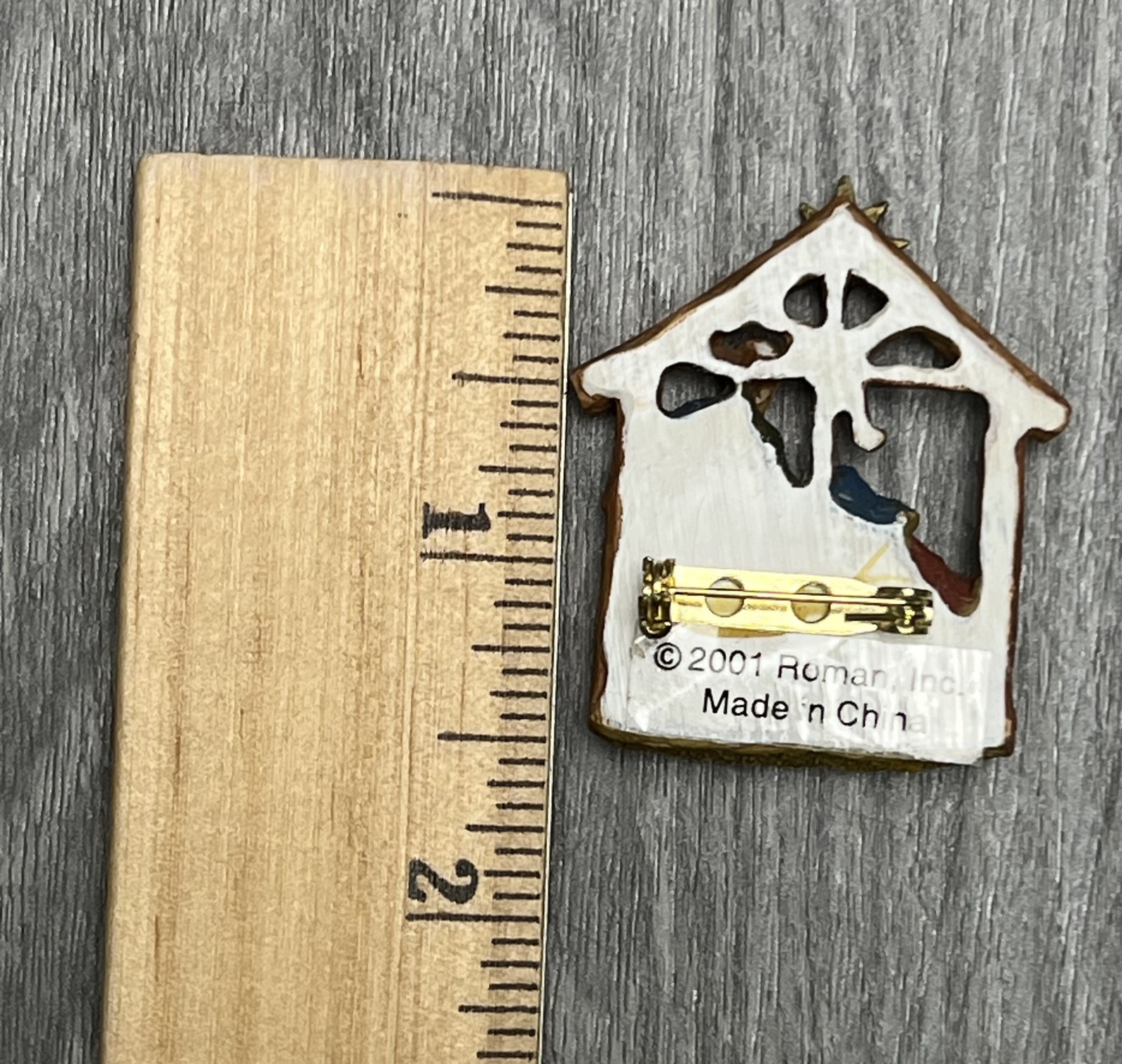 Vintage 2001 Roman Inc Nativity Holy Family Pin Brooch Christmas Religious Gold