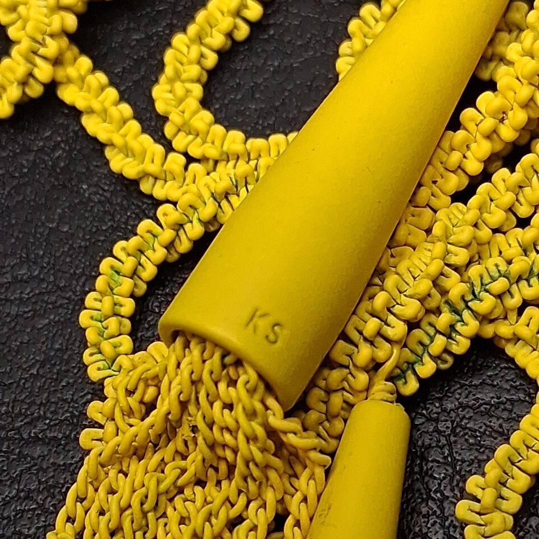 KENDRA SCOTT Yellow Phara Lariat Necklace Whit Tassel. 15.449