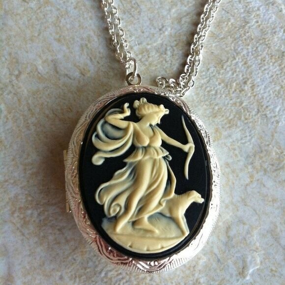 Anniversary gift birthday Aphrodite Roman  ARTEMIS Locket Necklace Chariot
