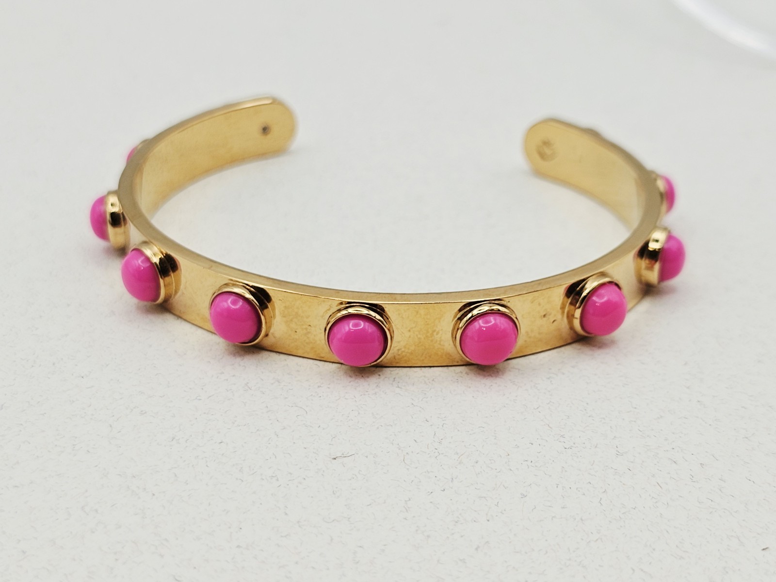 Kate Spade Hot Pink Gold tone Tag Along Cuff Bangle Bracelet 💕