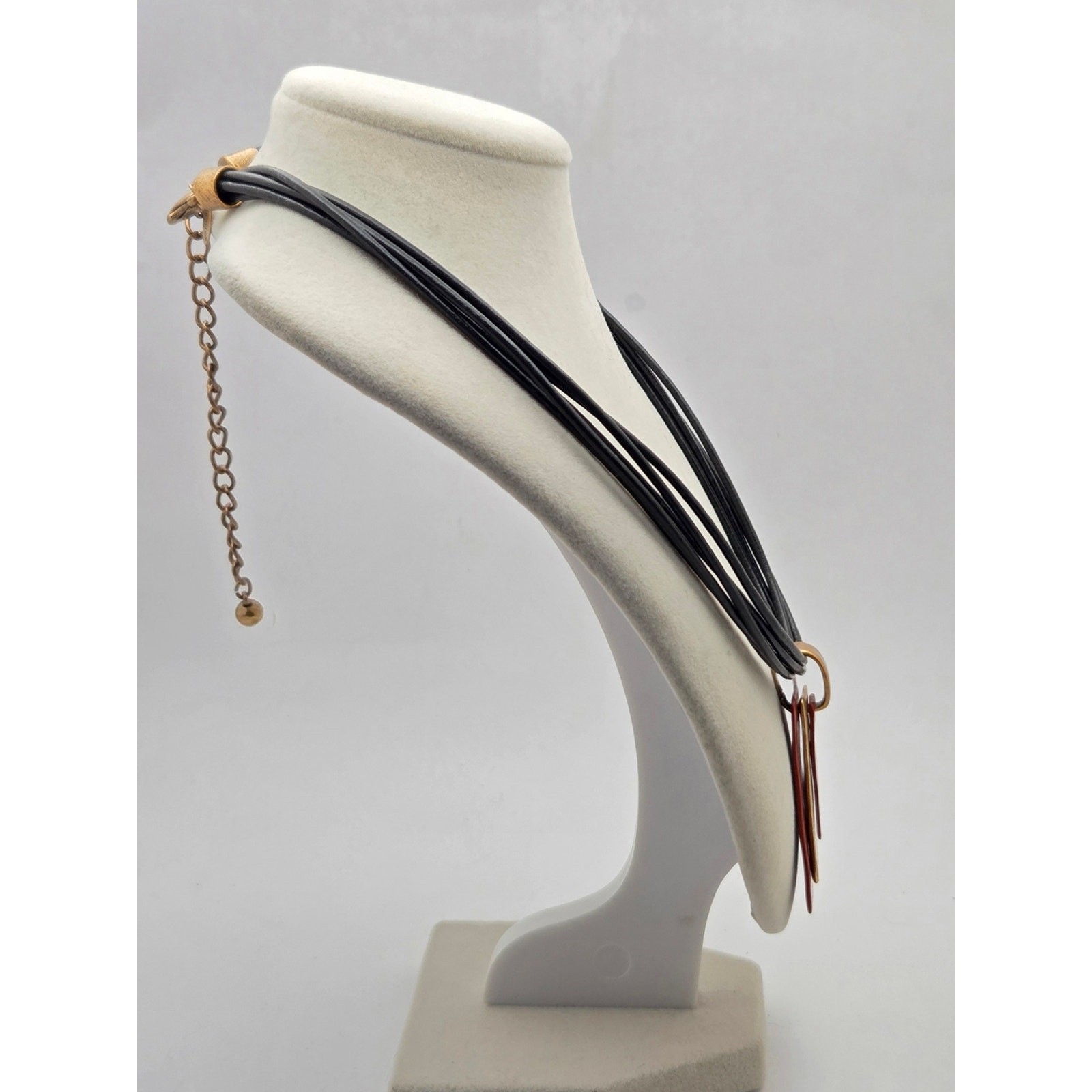 Chico’s Mid-Century Modern Style Resin & Brass Pendant Necklace Multi-Strand Cor
